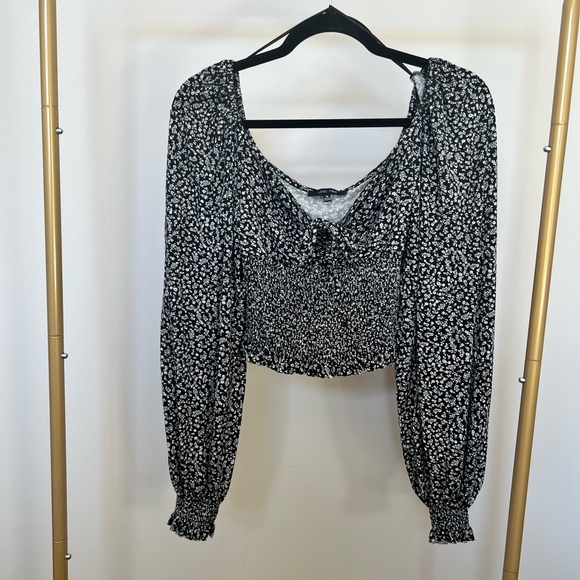 Love Tree Ditsy Floral Sweetheart Balloon Puff Sleeves Smock Waist Stretch Knit - Picture 5 of 5